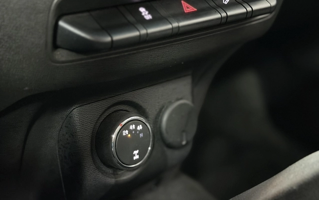 imagem-https://www.socarrao.com.br/sc-vehicle-images-prod/3849334/1789499295166-12_120543.jpg
