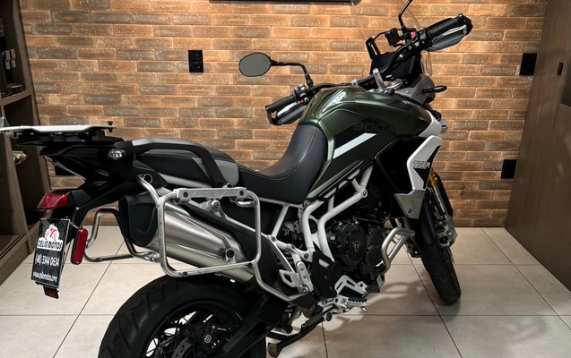 imagem-https://www.socarrao.com.br/sc-vehicle-images-prod/3849369/1789582519165-7fa240d9a927403e9825b109cec7876d_1789499307545.jpg
