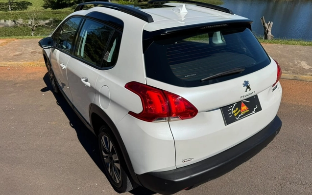 imagem-https://www.socarrao.com.br/sc-vehicle-images-prod/3849377/1789499738563-V2hhdHNBcHAgSW1hZ2UgMjAyNi0wOS0xNSBhdCAxNS4wNy40MSAoMSkuanBlZw.jpeg