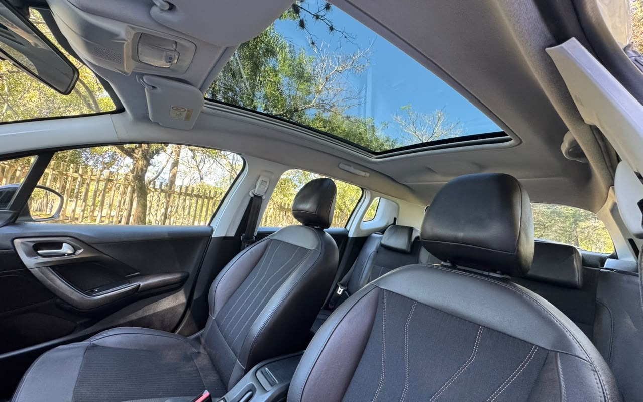 imagem-https://www.socarrao.com.br/sc-vehicle-images-prod/3849377/1789499738864-V2hhdHNBcHAgSW1hZ2UgMjAyNi0wOS0xNSBhdCAxNS4wNy40MSAoMykuanBlZw.jpeg