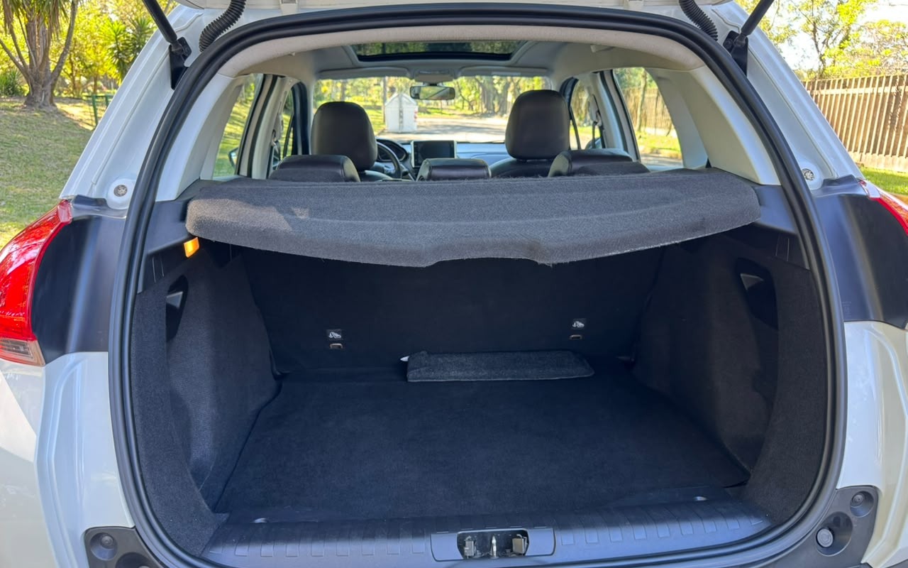 imagem-https://www.socarrao.com.br/sc-vehicle-images-prod/3849377/1789499740574-V2hhdHNBcHAgSW1hZ2UgMjAyNi0wOS0xNSBhdCAxNS4wNy40MyAoMykuanBlZw.jpeg