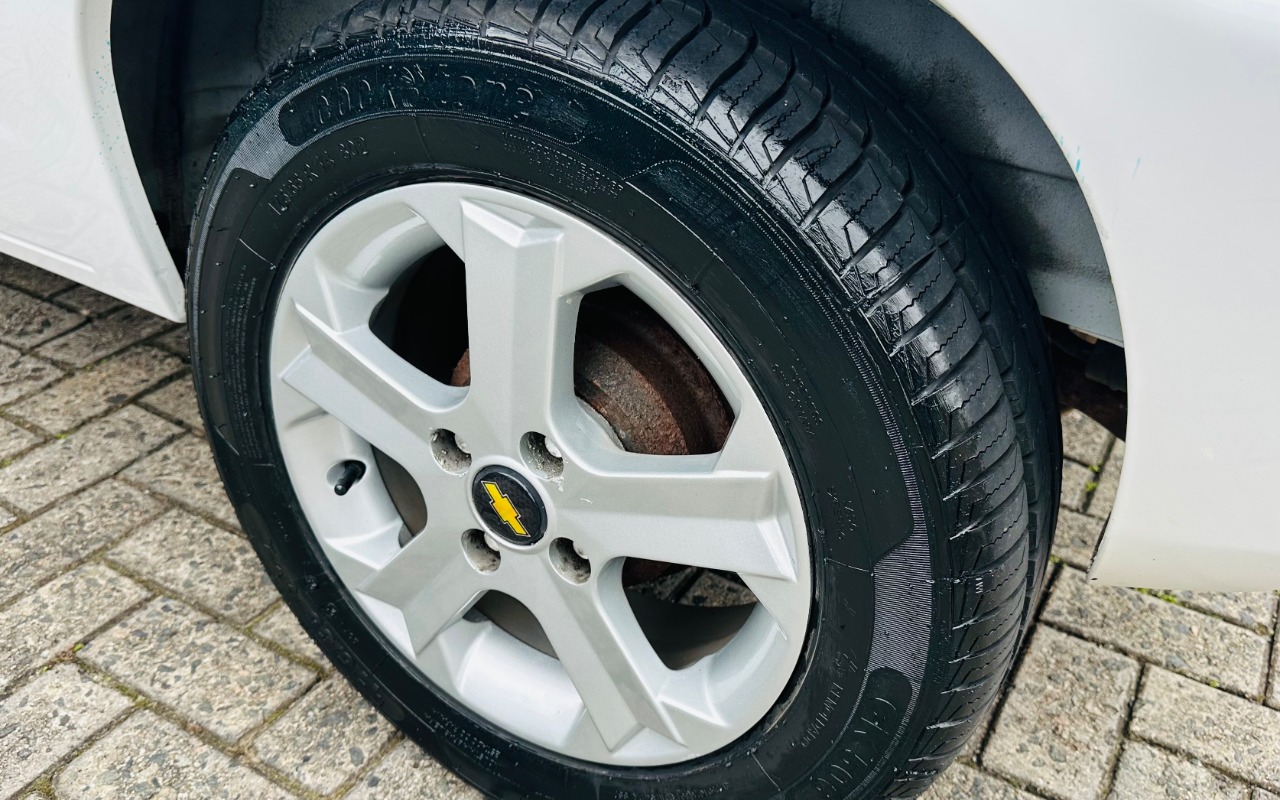 imagem-https://www.socarrao.com.br/sc-vehicle-images-prod/3849541/1789658083203-MzFwLmpwZWc.jpeg