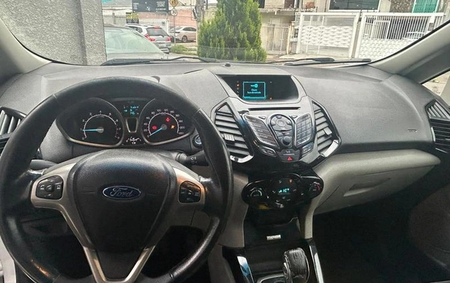imagem-https://www.socarrao.com.br/sc-vehicle-images-prod/3849558/1789499858576-8479693_2_B_8aae68826f.jpeg