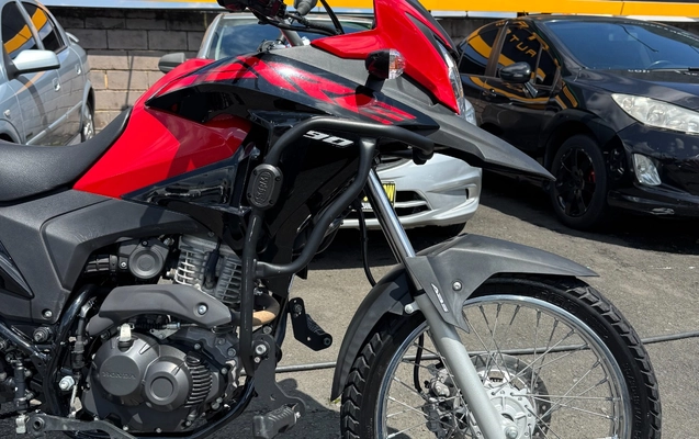 imagem-https://www.socarrao.com.br/sc-vehicle-images-prod/3849597/1789500068430-SU1HXzg5OTYuanBlZw.jpeg