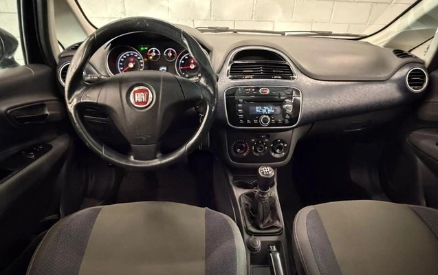 imagem-https://www.socarrao.com.br/sc-vehicle-images-prod/3849677/1789500165106-8299493_18_B_d00093ae2e.jpeg