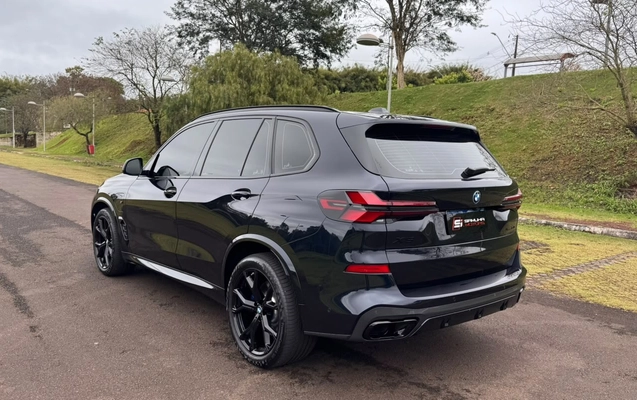 imagem-https://www.socarrao.com.br/sc-vehicle-images-prod/3849765/1789500266483-V2hhdHNBcHAgSW1hZ2UgMjAyNi0wOS0xNSBhdCAxNS4zMy4zOC5qcGVn.jpeg