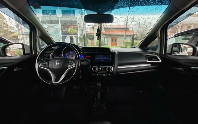 imagem-https://www.socarrao.com.br/sc-vehicle-images-prod/3849907/1789825012280-MjAyNjA5MThfMTcwODA0LmpwZy5qcGVn.jpeg