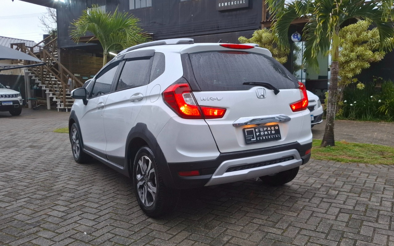 imagem-https://www.socarrao.com.br/sc-vehicle-images-prod/3849907/1789825012542-MjAyNjA5MThfMTcxNzUxLmpwZy5qcGVn.jpeg