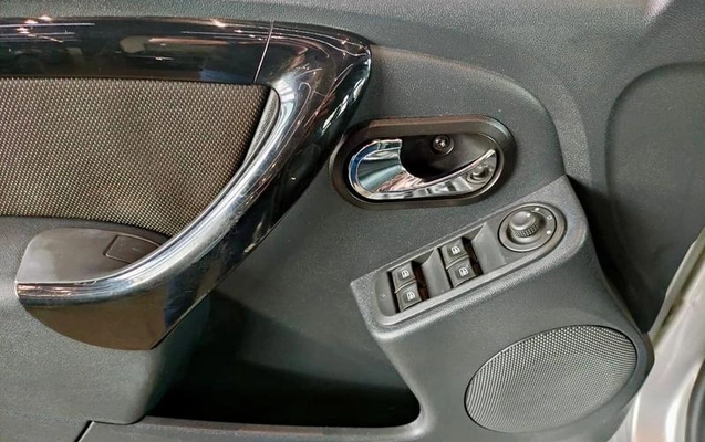 imagem-https://www.socarrao.com.br/sc-vehicle-images-prod/3849937/1791564839287-8469561_8_B_e691915e17.jpeg