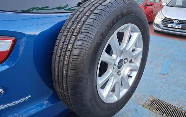 imagem-https://www.socarrao.com.br/sc-vehicle-images-prod/3850030/1789674469528-8475504_8_B_2dbf1b6387.jpeg