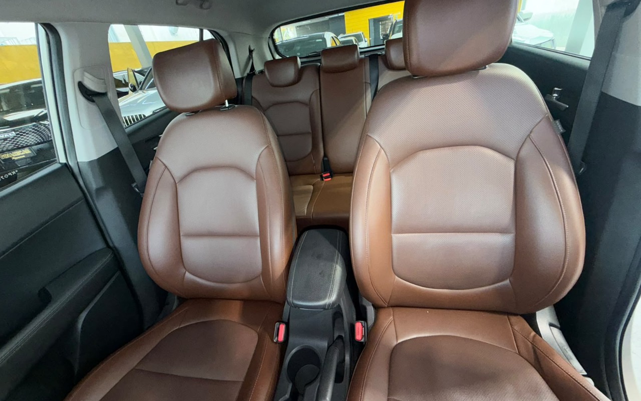 imagem-https://www.socarrao.com.br/sc-vehicle-images-prod/3850050/1789500859702-MTcuanBlZw.jpeg