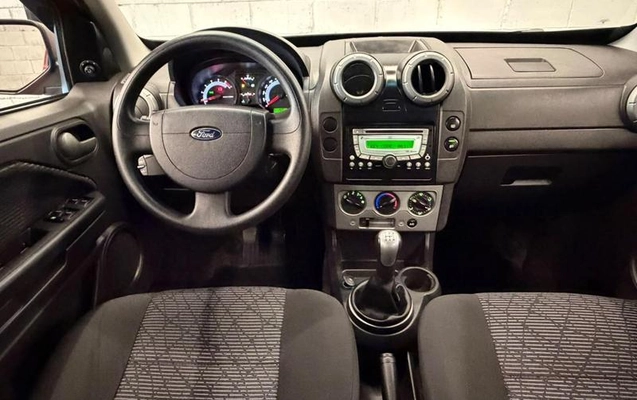 imagem-https://www.socarrao.com.br/sc-vehicle-images-prod/3850052/1789500971075-8255658_9_B_cadb42af34.jpeg