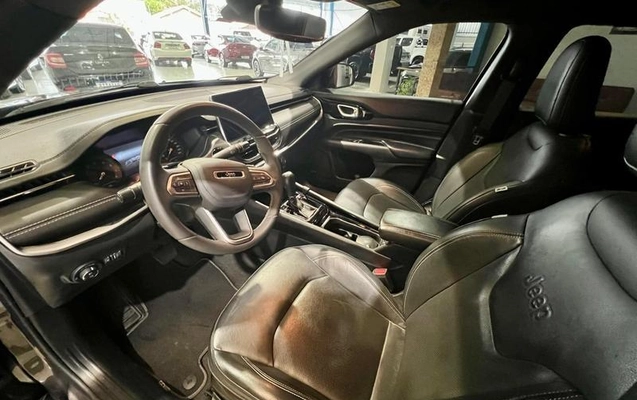 imagem-https://www.socarrao.com.br/sc-vehicle-images-prod/3850203/1789505289969-8479290_5_B_3d272e2a78.jpeg