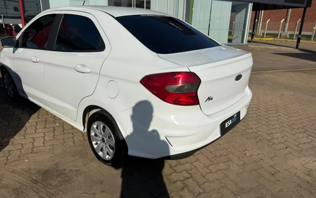 imagem-https://www.socarrao.com.br/sc-vehicle-images-prod/3850308/1789649352990-L0NemBg8AMauohuqlWYRRCqNONxEZhB3.jpg