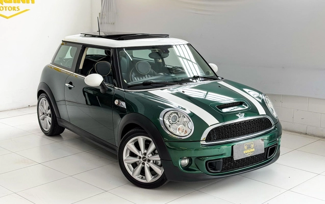 imagem-https://www.socarrao.com.br/sc-vehicle-images-prod/3850328/1789501424492-1399ba8753a64e26866bd6714d734a63_1789501385835.jpg