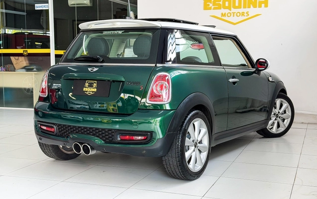 imagem-https://www.socarrao.com.br/sc-vehicle-images-prod/3850328/1789501424493-35a278c7c95644eebb71ba25dfcd138f_1789501388068.jpg