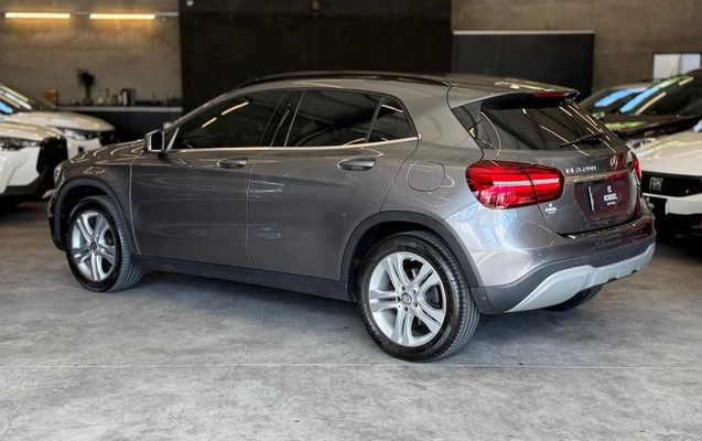 imagem-https://www.socarrao.com.br/sc-vehicle-images-prod/3850333/1789673722970-8479809_12_B_c877f8ec4e.jpeg