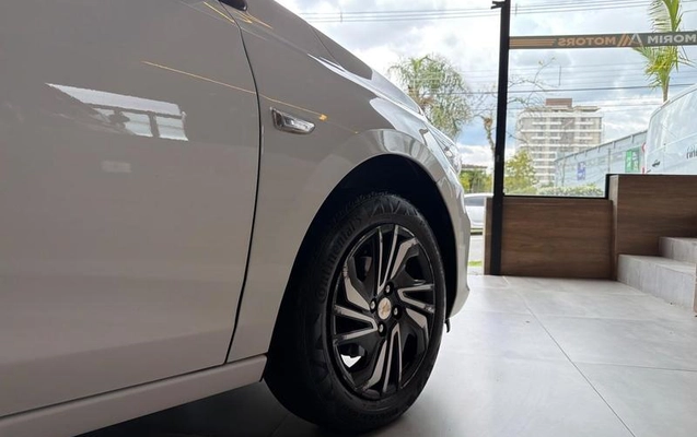 imagem-https://www.socarrao.com.br/sc-vehicle-images-prod/3850353/1789501485741-8467901_13_B_3de9d57486.jpeg