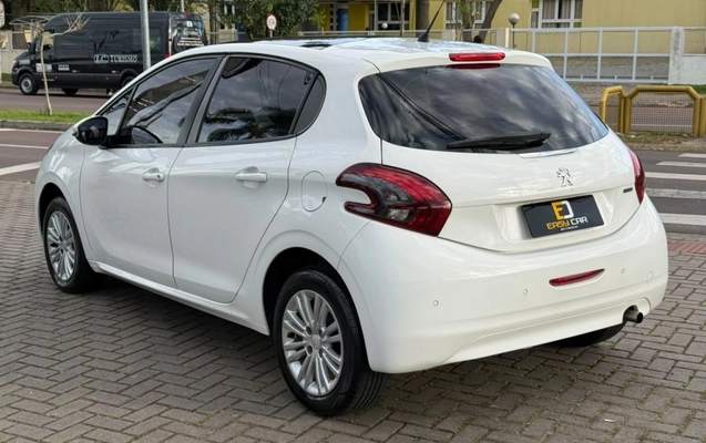 imagem-https://www.socarrao.com.br/sc-vehicle-images-prod/3850428/1789501693022-1_045158.jpg