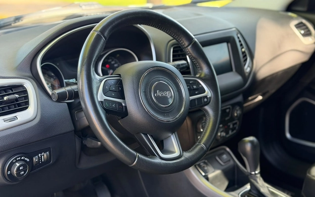 imagem-https://www.socarrao.com.br/sc-vehicle-images-prod/3850452/1789571755208-dfcdd78f-5564-43da-9e58-a94ddf8e63c4.jpg