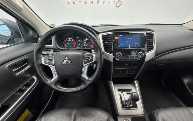imagem-https://www.socarrao.com.br/sc-vehicle-images-prod/3850484/1789501815537-gb-d715163.jpeg