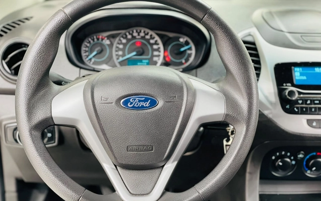 imagem-https://www.socarrao.com.br/sc-vehicle-images-prod/3850494/1789501880486-003_8b34d64e032d903b9816b547e78fd56a.jpeg