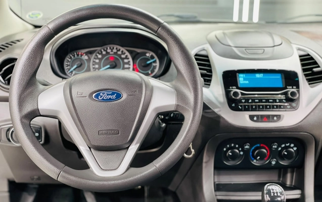 imagem-https://www.socarrao.com.br/sc-vehicle-images-prod/3850494/1789501880488-003_27d72fc1c2299be341ae3a192192da9b.jpeg