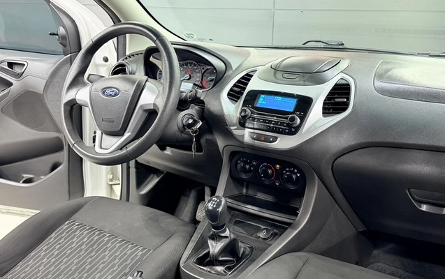 imagem-https://www.socarrao.com.br/sc-vehicle-images-prod/3850494/1791374227137-003_e7339b3f96d8bb894cfeb3c79b310452.jpg