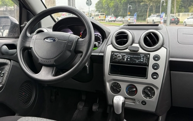 imagem-https://www.socarrao.com.br/sc-vehicle-images-prod/3850502/1789501984571-8_052642.jpg