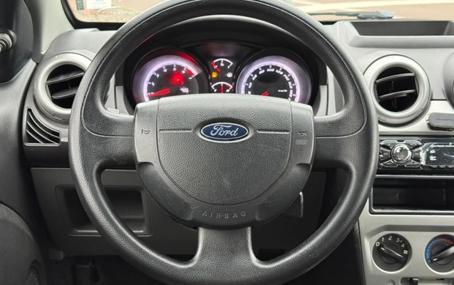 imagem-https://www.socarrao.com.br/sc-vehicle-images-prod/3850502/1789501984573-2_052642.jpg