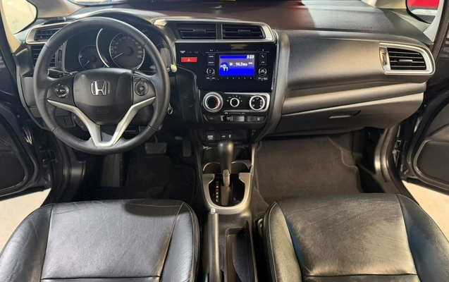 imagem-https://www.socarrao.com.br/sc-vehicle-images-prod/3850694/1789502274299-ynI1J5sDrYILRYPy6iOgE7Eb6o3SzzRp.jpg