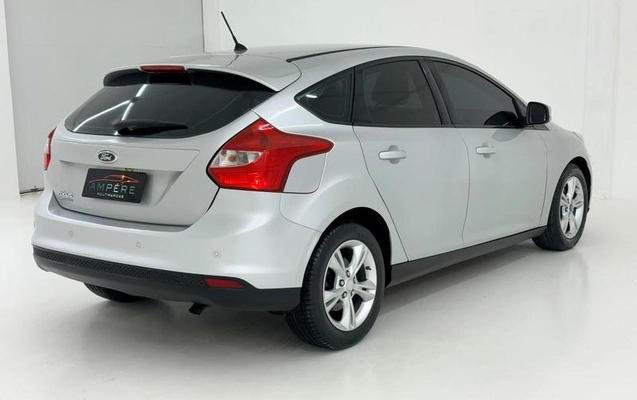imagem-https://www.socarrao.com.br/sc-vehicle-images-prod/3850712/1789596008891-8454599_8_B_c1ad17b838.jpeg