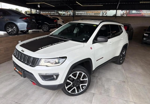 Jeep Compass 2017 Branco — foto 1 de 3