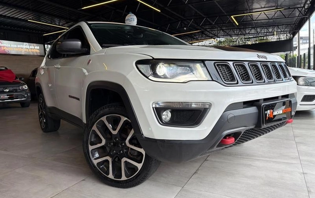 imagem-https://www.socarrao.com.br/sc-vehicle-images-prod/3850838/1789502494599-8443809_8_B_c3916757fe.jpeg
