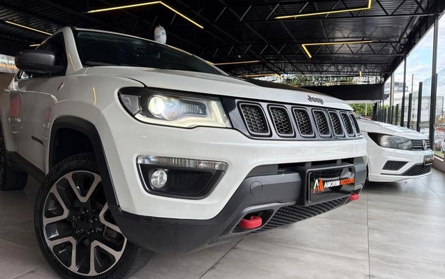 imagem-https://www.socarrao.com.br/sc-vehicle-images-prod/3850838/1789502494601-8443809_9_B_74e330c4b0.jpeg