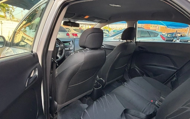 imagem-https://www.socarrao.com.br/sc-vehicle-images-prod/3850851/1789502552323-gb-ce7ab40.jpeg