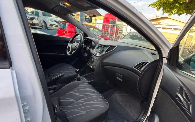 imagem-https://www.socarrao.com.br/sc-vehicle-images-prod/3850851/1789502552326-gb-4f2bcc0.jpeg
