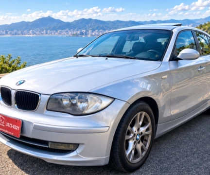 BMW 120i 2009 Prata — foto 1 de 2