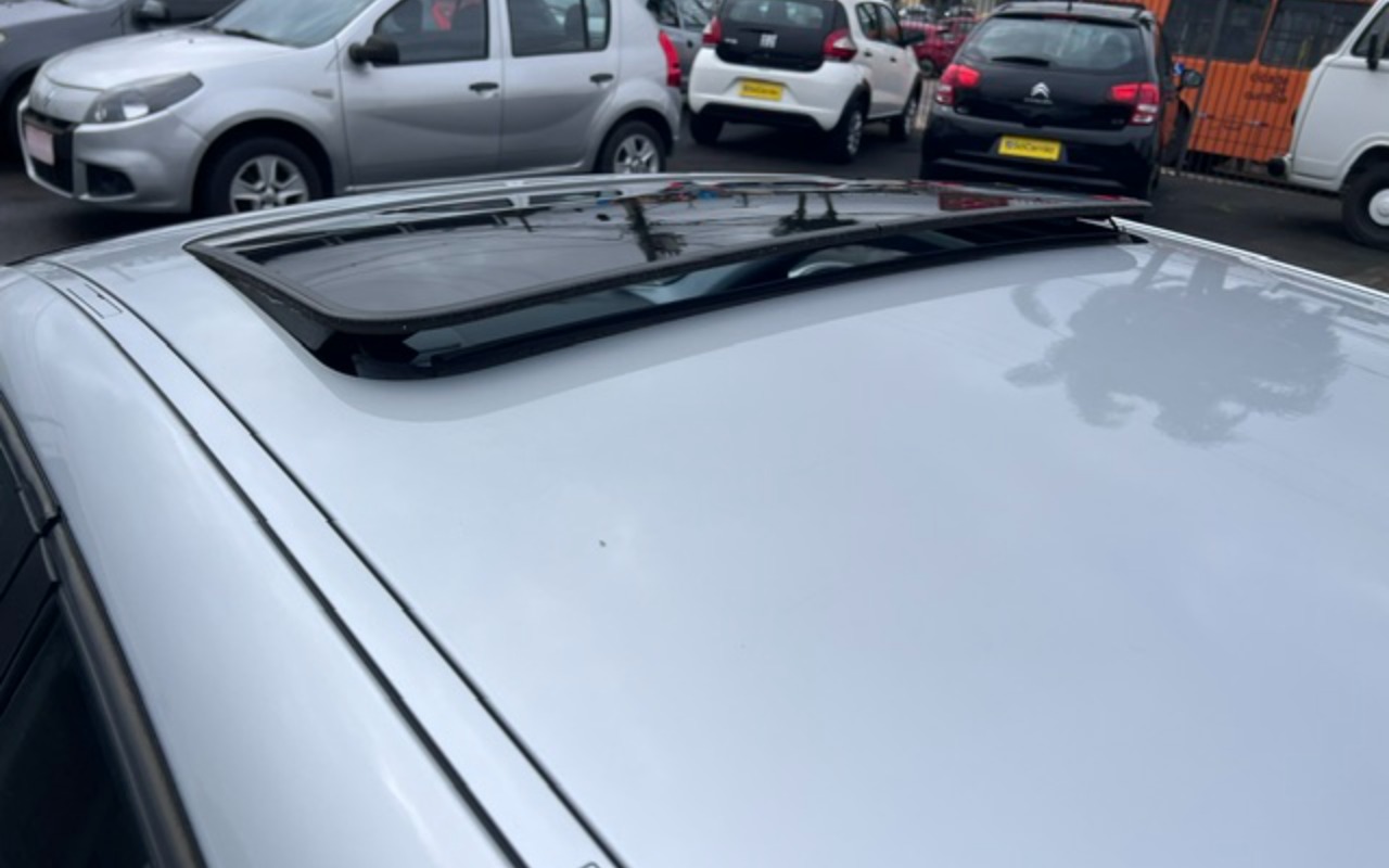 imagem-https://www.socarrao.com.br/sc-vehicle-images-prod/3850859/1790174631541-NWQyYWMxMmEtMDM0Yi00ZjFiLWEyODAtMWFlYWExOGI2Zjc0LmpwZw.jpg