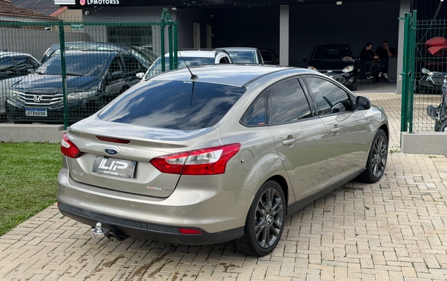 imagem-https://www.socarrao.com.br/sc-vehicle-images-prod/3850866/1789502647293-9e4ed1db-486d-4cc9-beed-c1f453a9a8ae.jpeg