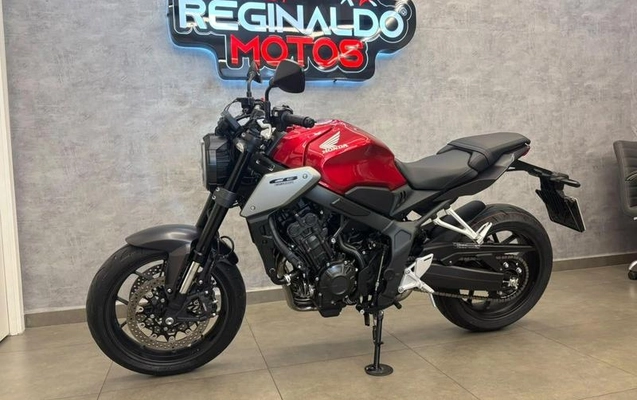 imagem-https://www.socarrao.com.br/sc-vehicle-images-prod/3850916/1789505428313-8464365_1_B_45aea6700e.jpeg
