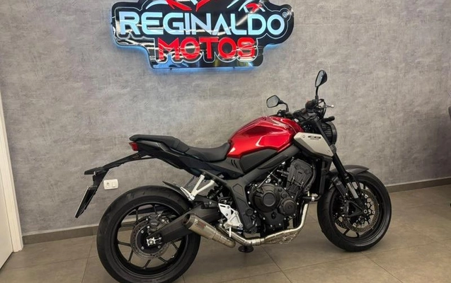 imagem-https://www.socarrao.com.br/sc-vehicle-images-prod/3850916/1789505428317-8464365_3_B_10152dd474.jpeg