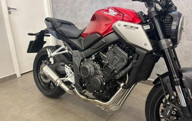 imagem-https://www.socarrao.com.br/sc-vehicle-images-prod/3850916/1789505428320-8464365_5_B_6644a7b8f8.jpeg