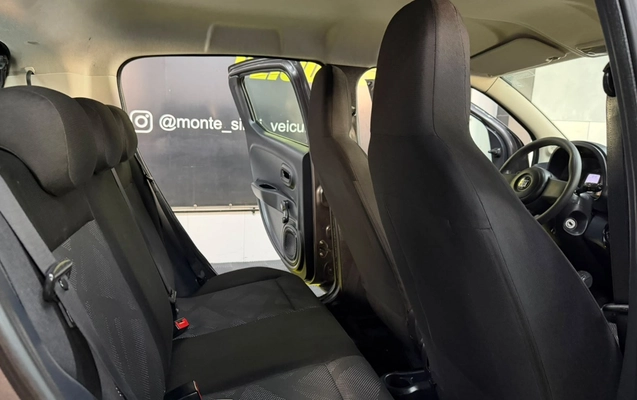 imagem-https://www.socarrao.com.br/sc-vehicle-images-prod/3850917/1789502832406-V2hhdHNBcHAgSW1hZ2UgMjAyNi0wOS0xNSBhdCAxNi4yNC4xMyAoMSkuanBlZw.jpeg