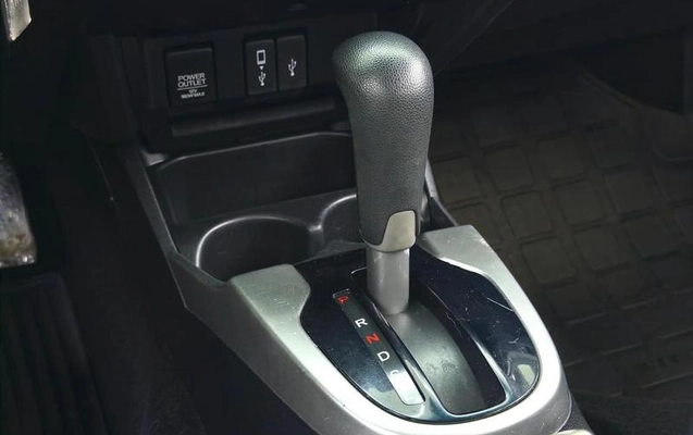 imagem-https://www.socarrao.com.br/sc-vehicle-images-prod/3851107/1789503262901-8413408_14_B_6a111f8c76.jpeg