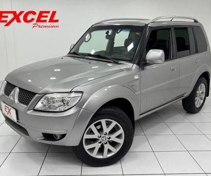 Mitsubishi Pajero TR4 2012 Prata — foto 1 de 3