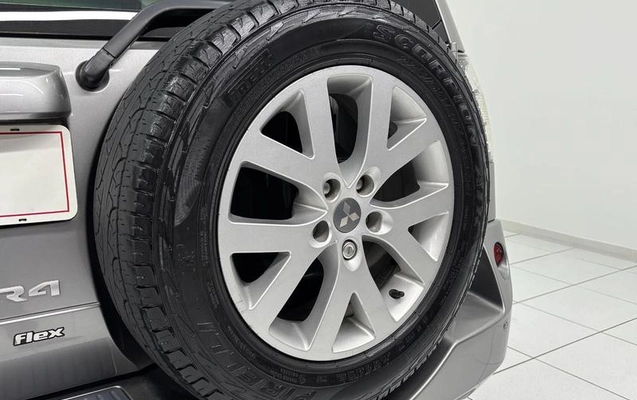 imagem-https://www.socarrao.com.br/sc-vehicle-images-prod/3851126/1789576324102-8480140_8_B_1b6ea8dbdf.jpeg