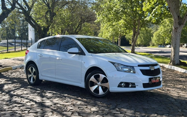 imagem-https://www.socarrao.com.br/sc-vehicle-images-prod/3851147/1789503355656-c30893ce-6334-4915-80df-0e878e32d566.jpg