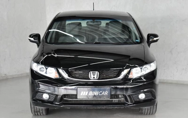 imagem-https://www.socarrao.com.br/sc-vehicle-images-prod/3851317/1789517319534-8454121_0_B_f6e3e47105.jpeg