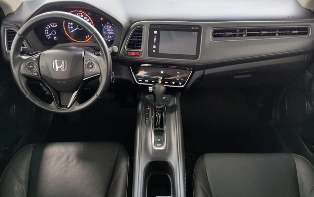 imagem-https://www.socarrao.com.br/sc-vehicle-images-prod/3851628/1789504303177-003_e353d36b3ad67b814c2e0d1dda9235f9.jpeg